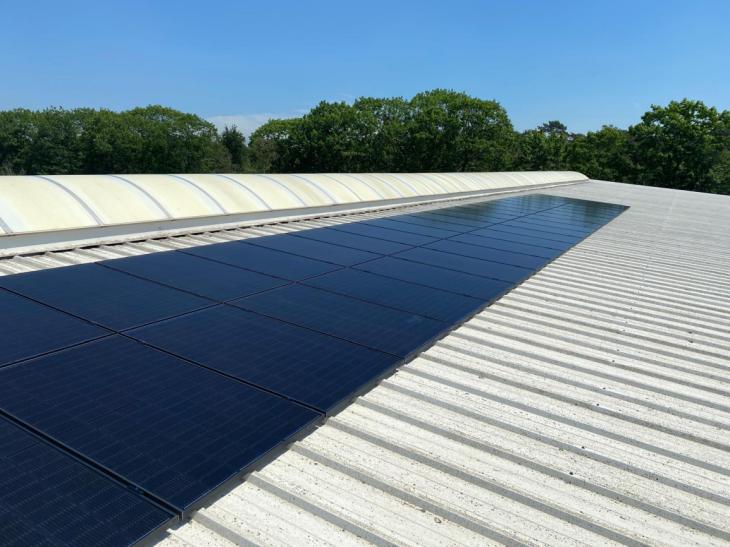 steeldeck zonnepanelen   poppel